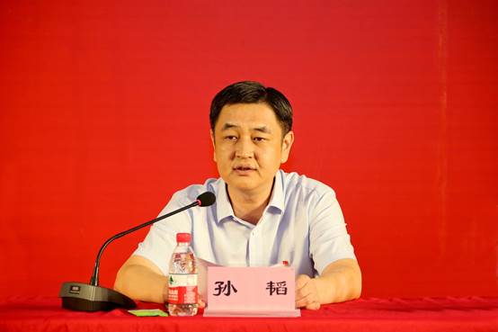说明: http://www.hamc.edu.cn/__local/0/EC/D2/09DF2F5B2E06E35FD1375B954F3_8A46DE0D_3FF1.jpg