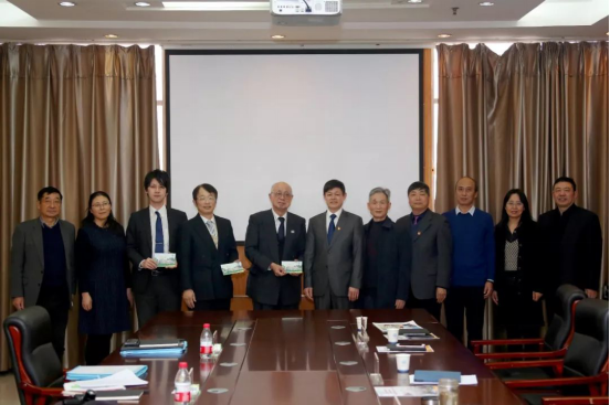 说明: https://www.hamc.edu.cn/__local/1/37/61/1EE059030C6C4F2DFE210546BCC_4C4DAA0E_C6448.png