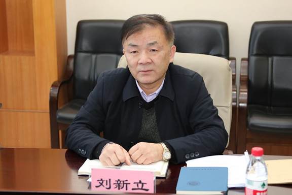 说明: E41A2759