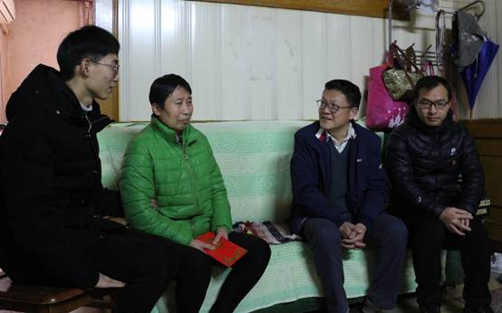 说明: https://www.hamc.edu.cn/__local/2/31/C3/0E14627E375EDB765D8FAA9ACA9_4DC25BDF_5E33.jpg