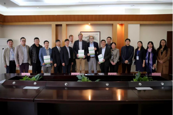 说明: https://www.hamc.edu.cn/__local/A/8A/09/F596D86ADFBD35B5C709B03CA9E_4778998E_C6448.png