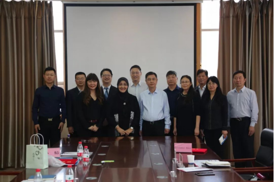 说明: https://www.hamc.edu.cn/__local/B/32/2D/DD9401F6043F77AFAC3F3D84FB2_4DC68814_C6448.png