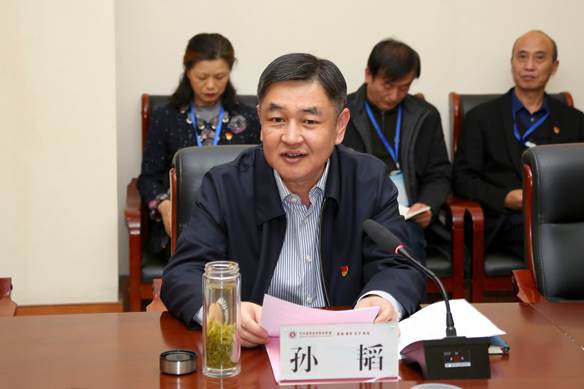说明: http://www.hamc.edu.cn/__local/B/E3/B7/40366BD6D97E0D7B6BEC2DB4783_049EA81B_6609.jpg