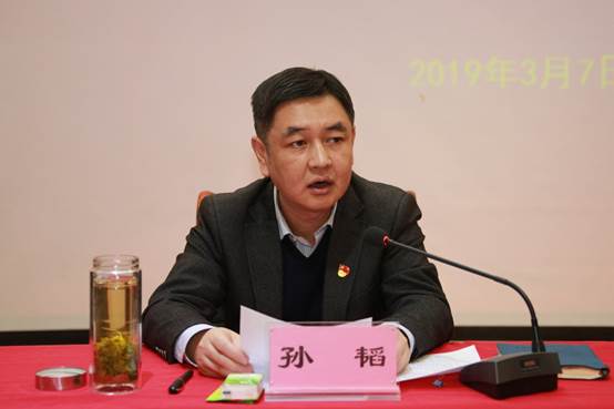 http://www.hamc.edu.cn/__local/C/F3/03/416451A37F54131CD5DB9248A5B_1A96EAB6_43CC.jpg
