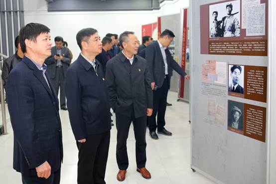 说明: http://www.hamc.edu.cn/__local/D/4B/4C/4013B71B0CCCC2AE776BED80E86_3A1E8244_7357.jpg