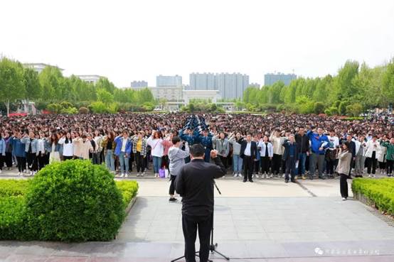 说明: http://www.hamc.edu.cn/__local/0/E6/75/C182CB2B9F55449D3FF97ABC3E3_D6B1E982_1DD7B.jpg